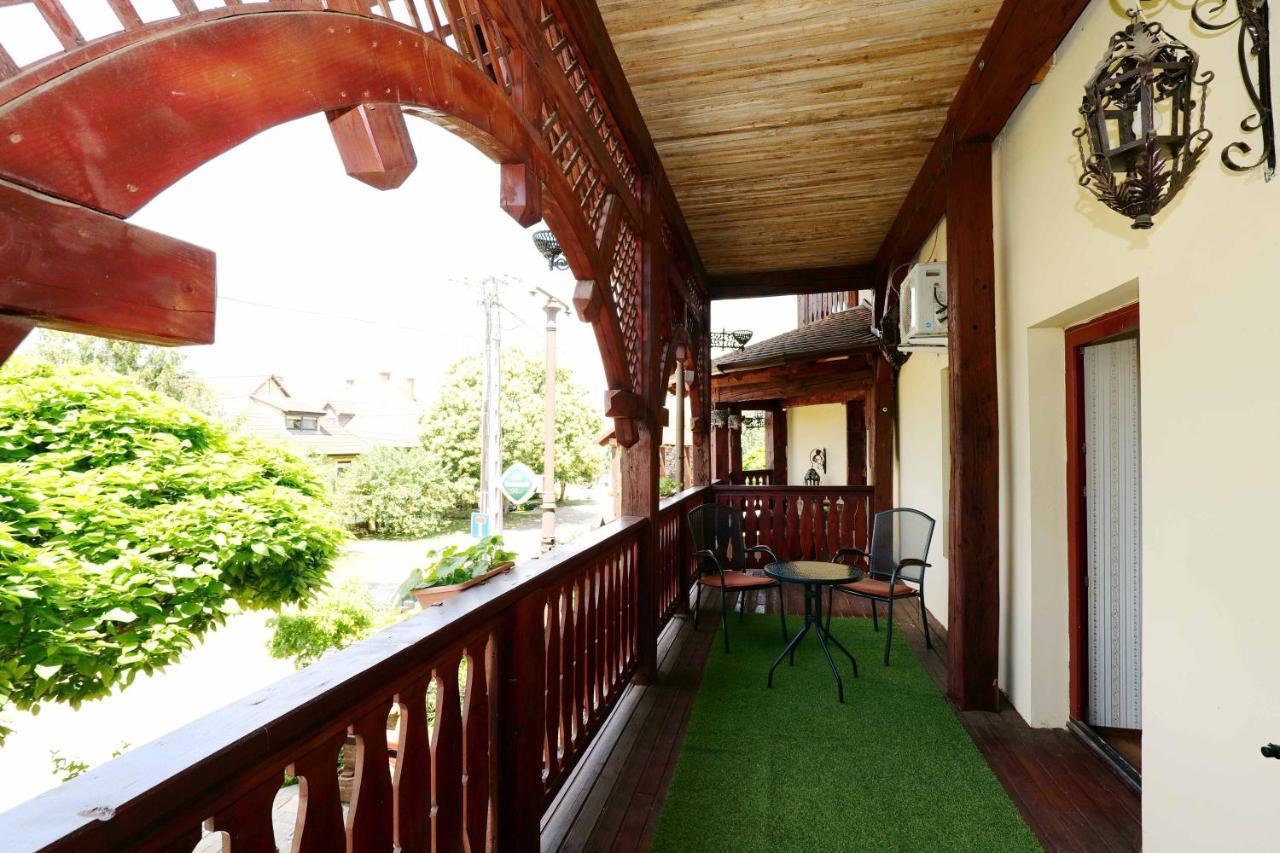 Nyilas Fogado Hotel Nyíregyháza Buitenkant foto
