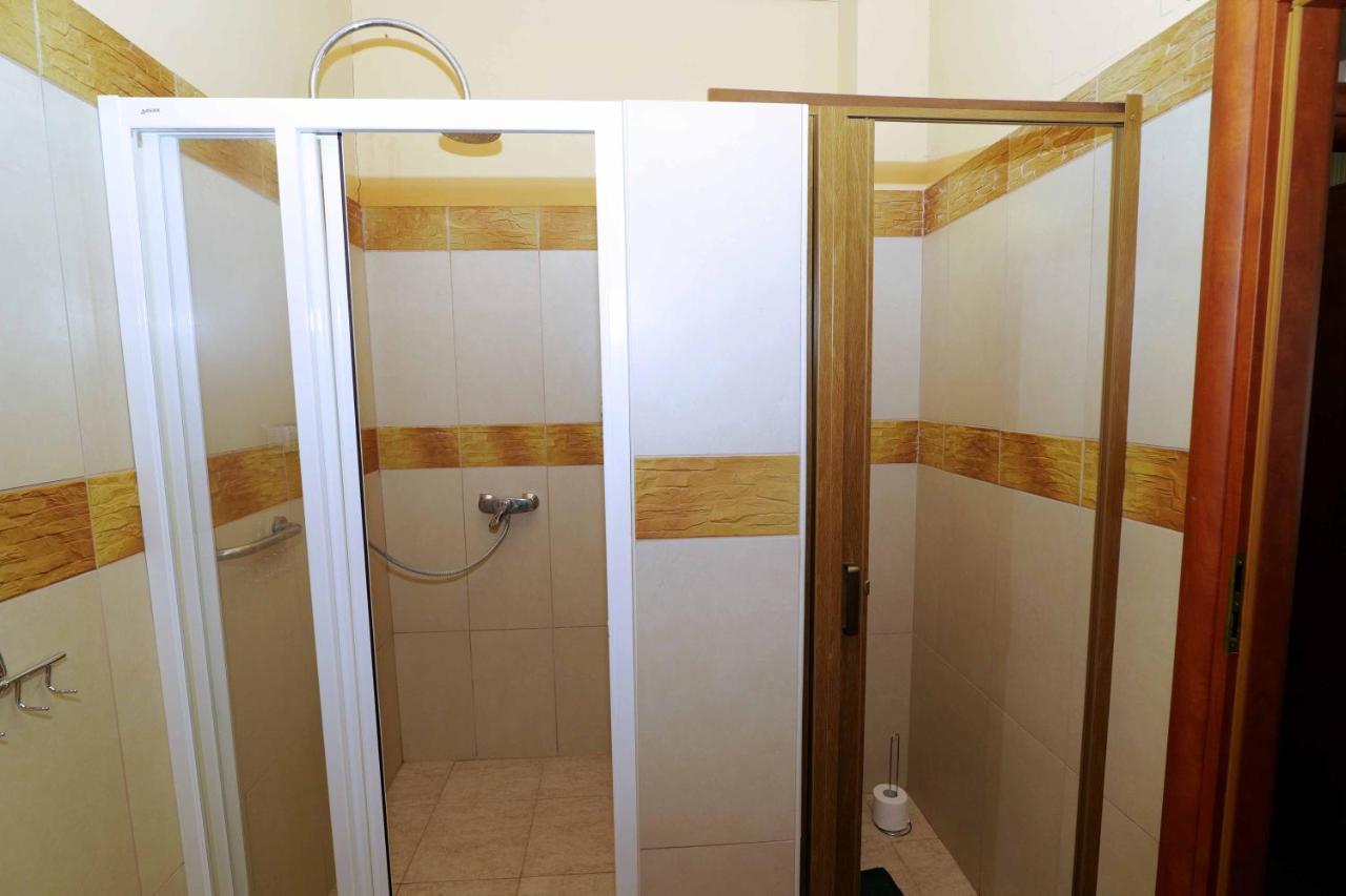 Nyilas Fogado Hotel Nyíregyháza Buitenkant foto