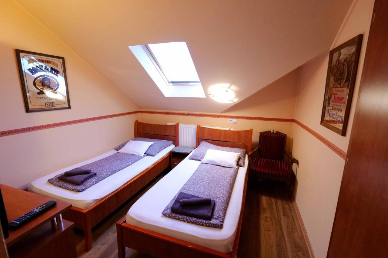Nyilas Fogado Hotel Nyíregyháza Buitenkant foto