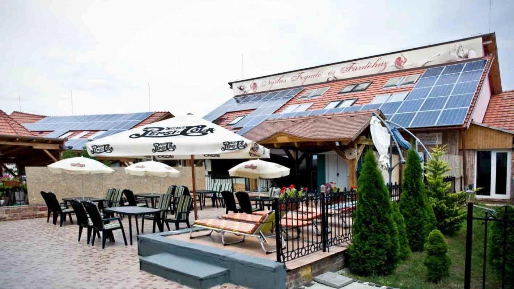 Nyilas Fogado Hotel Nyíregyháza Buitenkant foto