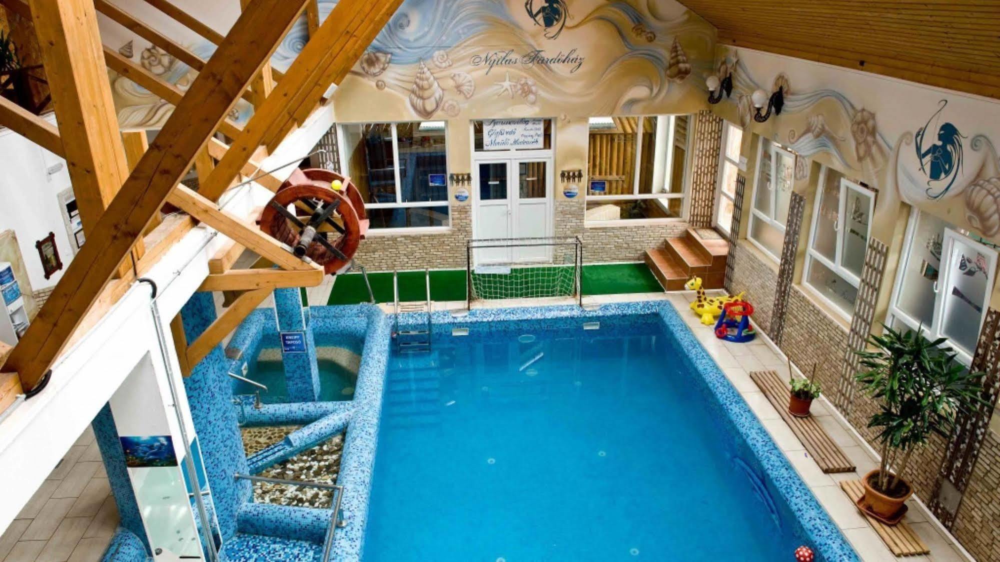 Nyilas Fogado Hotel Nyíregyháza Buitenkant foto